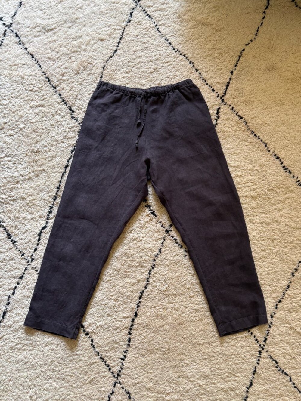Deep grey linen drawstring pants from Artemesia -- size M